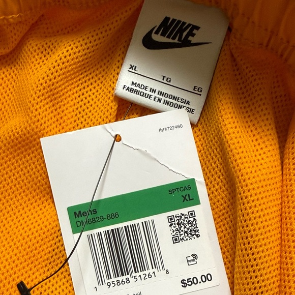 Nike Men’s XL Standard Fit Woven Flow Shorts Yellow-Orange Marigold - Picture 7 of 7